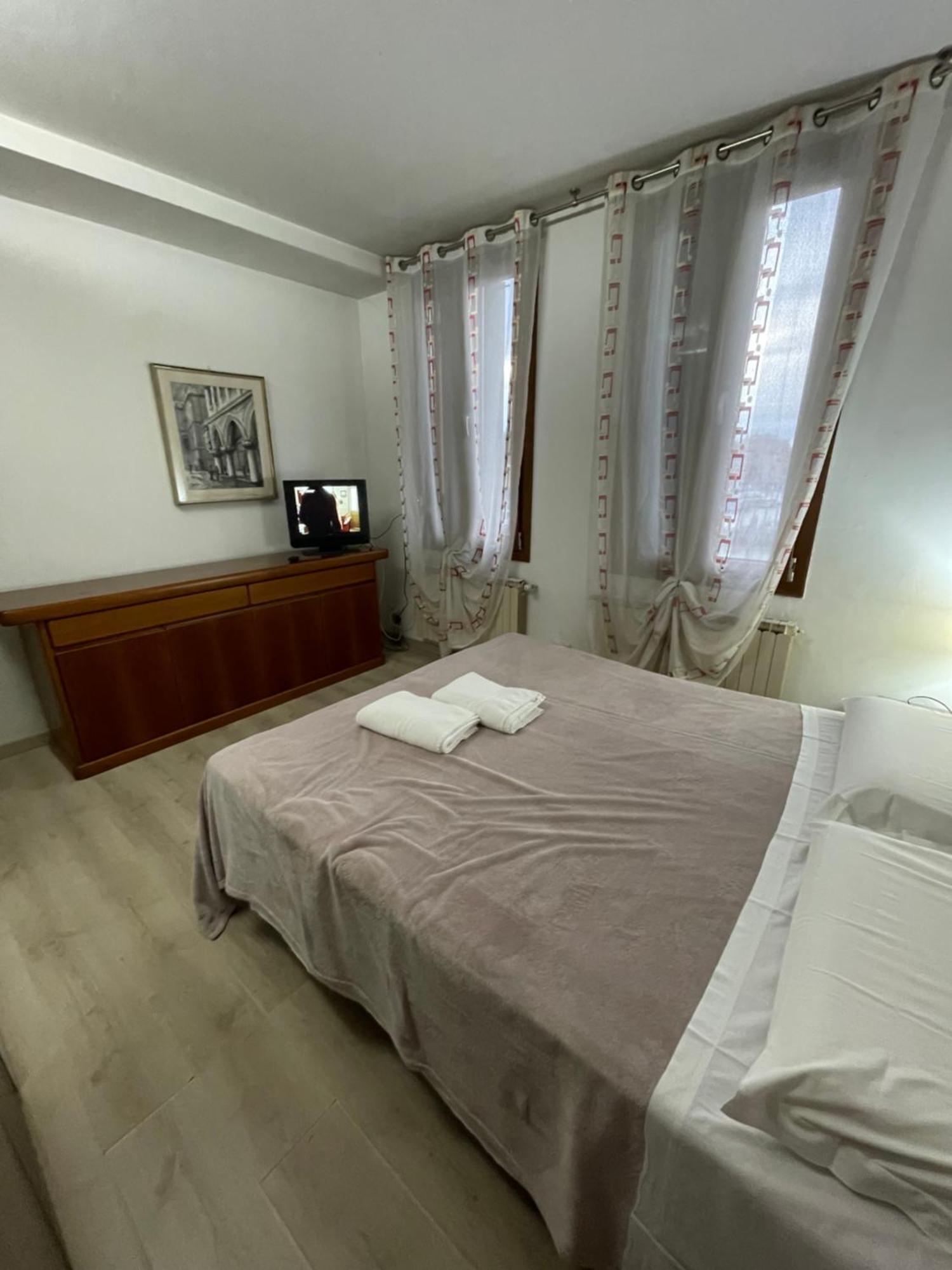 Sunset Venice Guest House Exterior foto